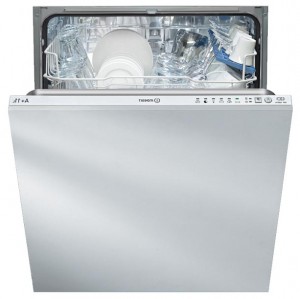 写真 食器洗い機 Indesit DIF 16B1 A