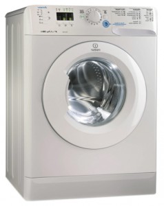 照片 洗衣机 Indesit XWSA 70851 W