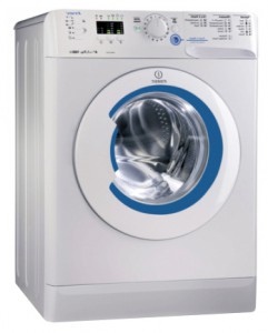 Foto Máquina de lavar Indesit XWSA 71051 XWWBB