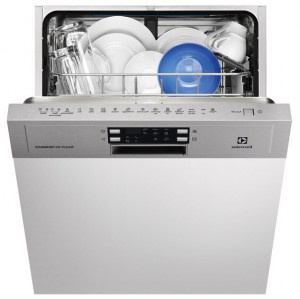 写真 食器洗い機 Electrolux ESI 7510 ROX