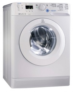 fotoğraf çamaşır makinesi Indesit XWSA 61051 WWG